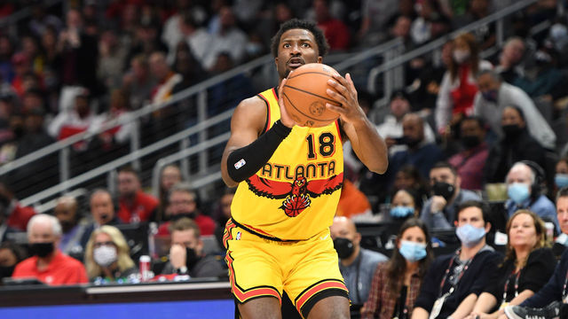 ATLANTA, GA - DECEMBER 3: Solomon Hill #18 of the Atlanta Hawks shoots the ball during the game against the Philadelphia 76ers on December 3, 2021 at State Farm Arena in Atlanta, Georgia. NOTE TO USER: User expressly acknowledges and agrees that, by downloading and/or using this Photograph, user is consenting to the terms and conditions of the Getty Images License Agreement. Mandatory Copyright Notice: Copyright 2021 NBAE