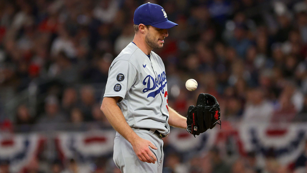 Chris Taylor, Dodgers Reportedly Agree to 4-Year, $60M Contract in MLB Free  Agency, News, Scores, Highlights, Stats, and Rumors