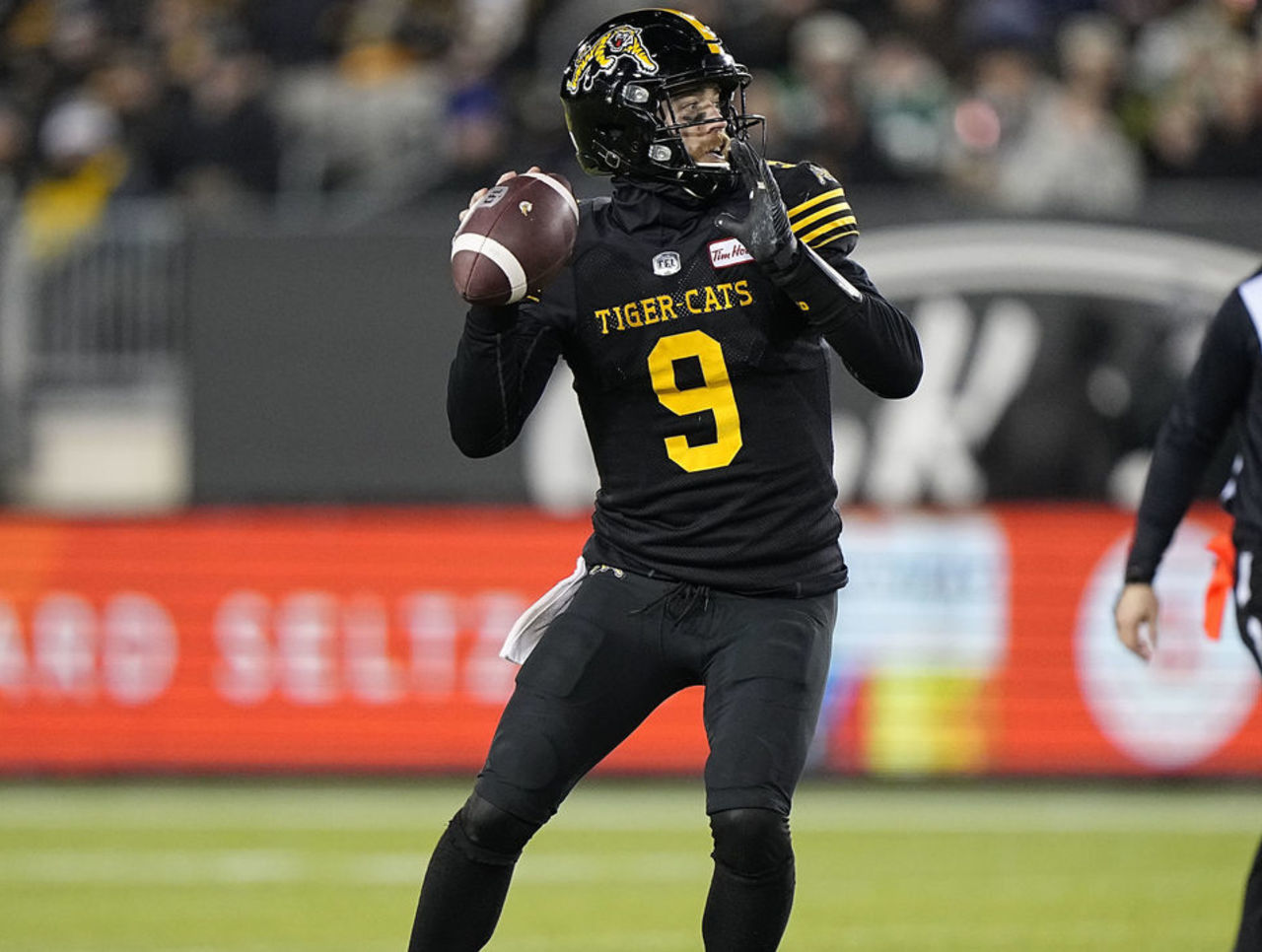 Tiger-Cats re-sign quarterback Dane Evans through 2023 season