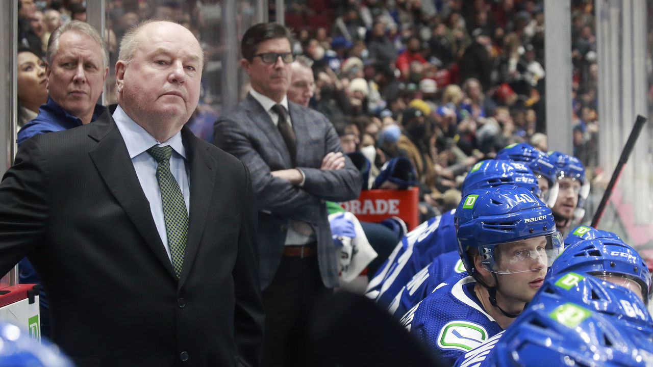 VANCOUVER, BC - DECEMBER 6: Head coach Bruce Boudreau of the Vancouver Canucks looks on from the bench during their NHL game against the Los Angeles Kings at Rogers Arena December 6, 2021 in Vancouver, British Columbia, Canada.