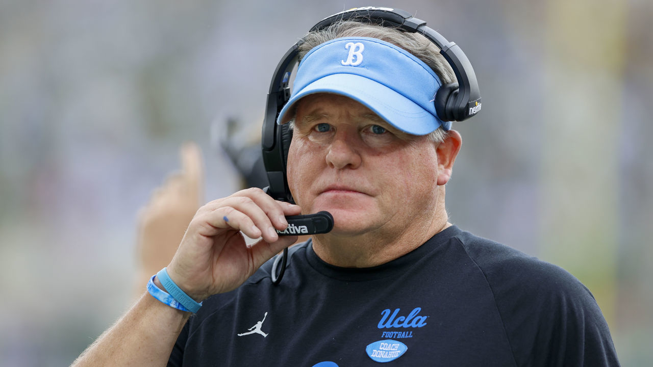 PASADENA, CA - OCTOBER 23: UCLA Bruins head coach Chip Kelly before a college football game between the Oregon Ducks and the UCLA Bruins on October 23, 2021, at the Rose Bowl in Pasadena, CA.