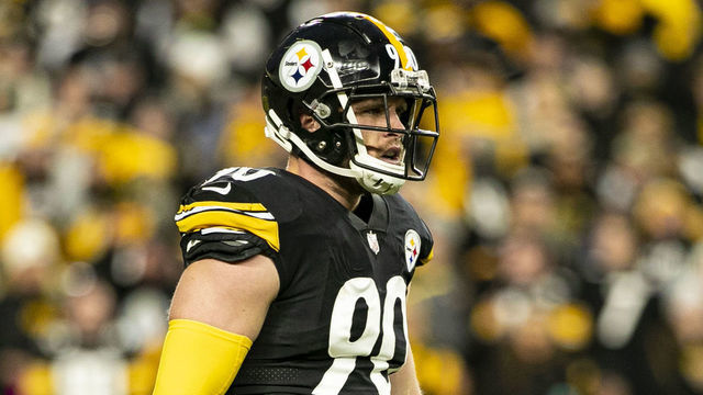 PITTSBURGH, PA - DECEMBER 05: Pittsburgh Steelers outside linebacker T.J. Watt (90) looks on during the game against the Baltimore Ravens and the Pittsburgh Steelers on December 05, 2021 at Heinz Field in Pittsburgh, PA.