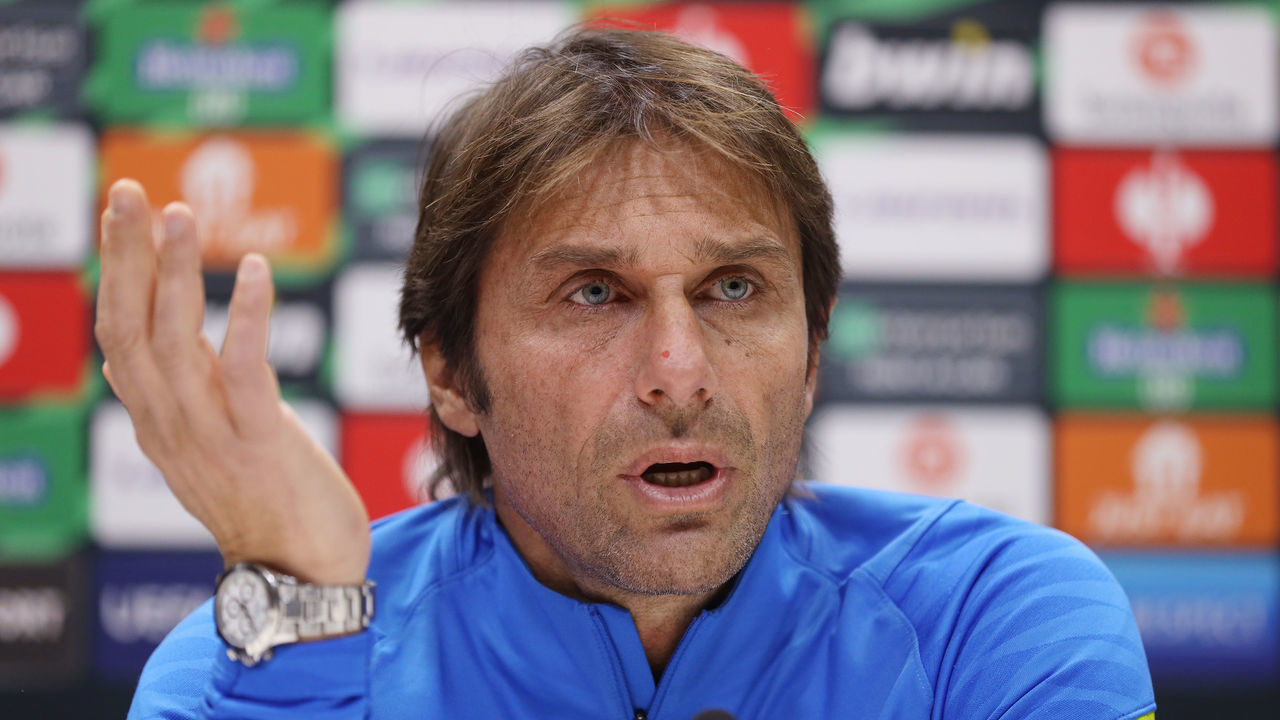 ENFIELD, ENGLAND - DECEMBER 08: Antonio Conte, head coach of Tottenham Hotspur during the Tottenham Hotspur press conference at Tottenham Hotspur Training Centre on December 08, 2021 in Enfield, England.