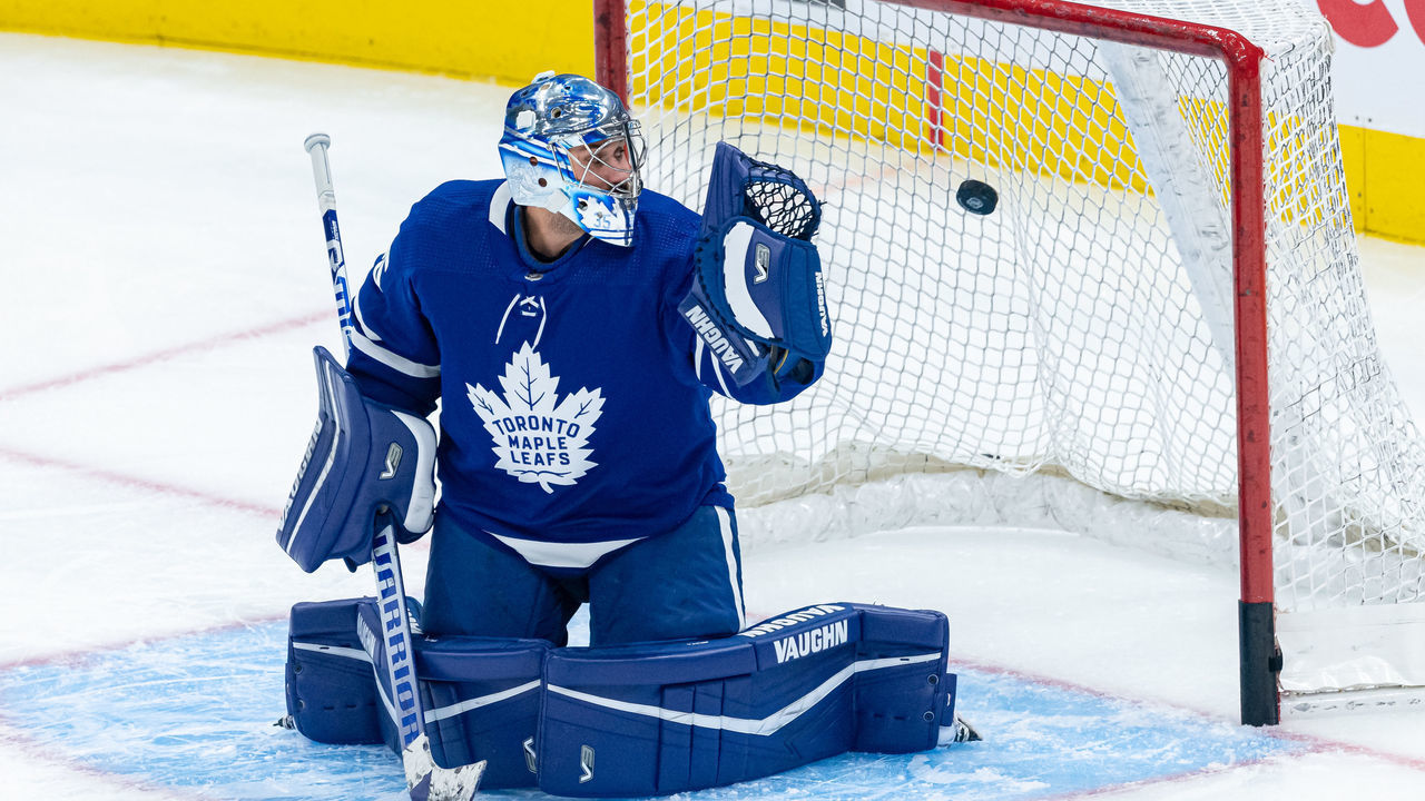 TORONTO, ON - NOVEMBER 02: Toronto Maple Leafs Goalie Petr Mrazek (35) tends the net during warmups before the NHL regular season game between the Vegas Golden Knights and the Toronto Maple Leafs on November 2, 2021, at Scotiabank Arena in Toronto, ON, Canada.