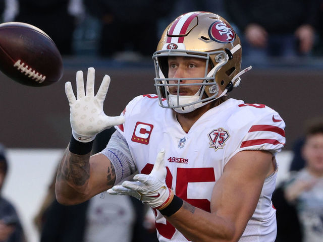 CINCINNATI, OHIO - DECEMBER 12: George Kittle #85 of the San Francisco 49ers warms up before the game against the Cincinnati Bengals at Paul Brown Stadium on December 12, 2021 in Cincinnati, Ohio.