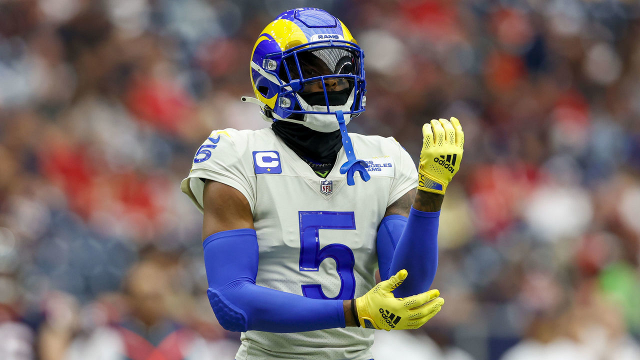 HOUSTON, TX - OCTOBER 31: Los Angeles Rams cornerback Jalen Ramsey (5) during a game between the Los Angeles Rams and the Houston Texans at NRG Stadium on October 31, 2021 in Houston, Texas.