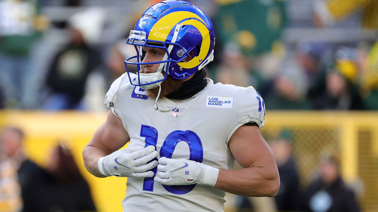 GREEN BAY, WISCONSIN - NOVEMBER 28: Cooper Kupp #10 of the Los Angeles Rams participates in warmups prior to a game against the Green Bay Packers at Lambeau Field on November 28, 2021 in Green Bay, Wisconsin. The Packers defeated the Rams 36-28.