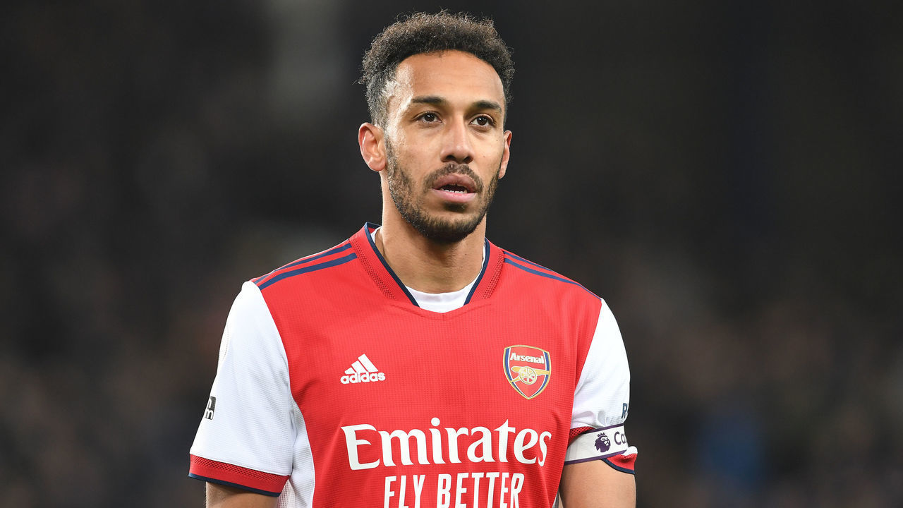 LIVERPOOL, ENGLAND - DECEMBER 06: Arsenal's Pierre-Emerick Aubameyang after the Premier League match between Everton and Arsenal at Goodison Park on December 06, 2021 in Liverpool, England.