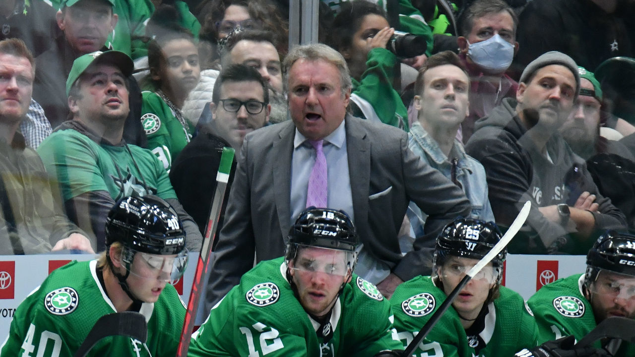 DALLAS, TX - NOVEMBER 23: Rick Bowness of the Dallas Stars watches the action from behind the bench against the Edmonton Oilers at the American Airlines Center on November 23, 2021 in Dallas, Texas.
