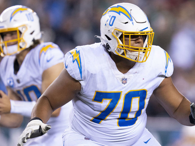 Los Angeles Chargers offensive tackle Rashawn Slater (70) runs a