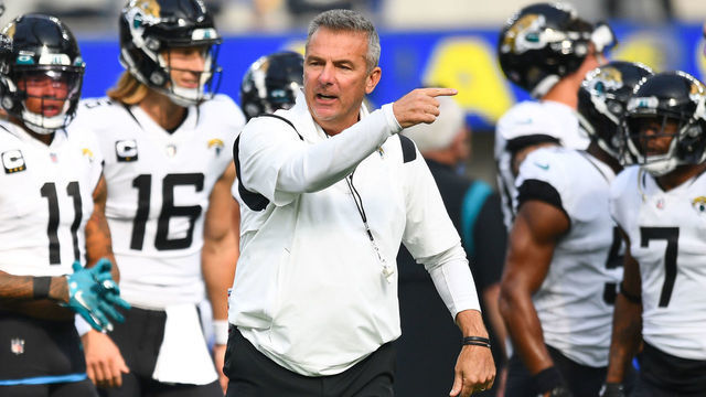 INGLEWOOD, CA - DECEMBER 05: Jacksonville Jaguars head coach Urban Meyer shouts out instructions before the NFL game between the Jacksonville Jaguars and the Los Angeles Rams on December 5, 2021, at SoFi Stadium in Inglewood, CA.