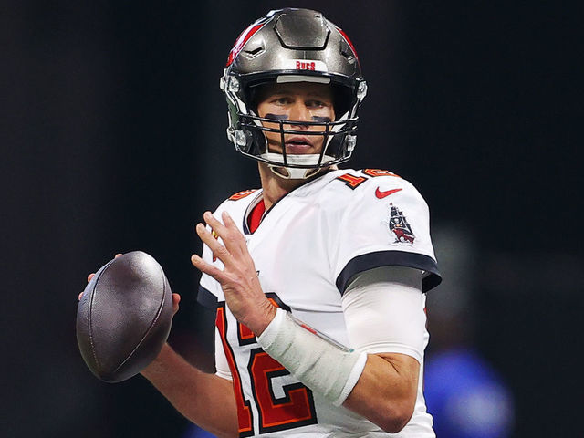 Bucs restructure Tom Brady's contract, report says