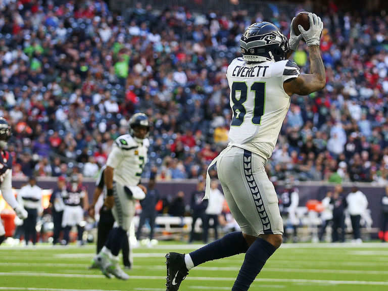 Gerald Everett of the Seattle Seahawks runs the ball in the game News  Photo - Getty Images