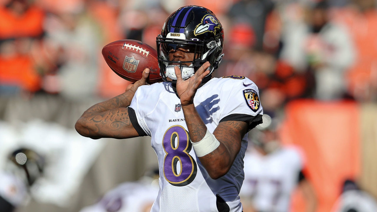 CLEVELAND, OH - DECEMBER 12: Baltimore Ravens quarterback Lamar Jackson (8) warms up prior to the National Football League game between the Baltimore Ravens and Cleveland Browns on December 12, 2021, at FirstEnergy Stadium in Cleveland, OH.
