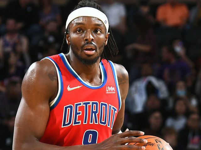 PHOENIX, AZ - DECEMBER 2: Jerami Grant #9 of the Detroit Pistons handles the ball against the Phoenix Suns on December 2, 2021 at Footprint Center in Phoenix, Arizona. Mandatory Copyright Notice: Copyright 2021 NBAE
