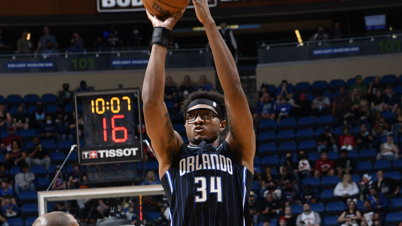 ORLANDO, FL - DECEMBER 17: Wendell Carter Jr. #34 of the Orlando Magic shoots the ball during the game against the Miami Heat on December 17, 2021 at Amway Center in Orlando, Florida. Mandatory Copyright Notice: Copyright 2021 NBAE