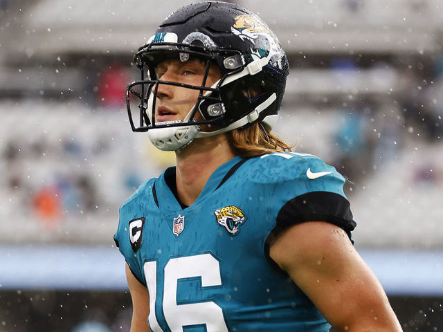 Jaguars GM excited about Lawrence in Year 2: 'He's just more confident