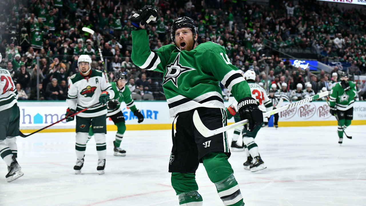 DALLAS, TX - DECEMBER 20: Joe Pavelski #16 of the Dallas Stars celebrates a goal against the Minnesota Wild at the American Airlines Center on December 20, 2021 in Dallas, Texas.