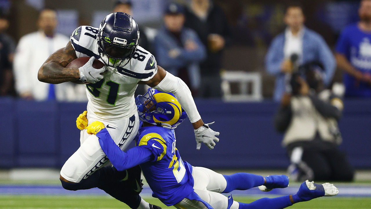 Missed chances, mistakes costly for Seahawks in loss to Rams