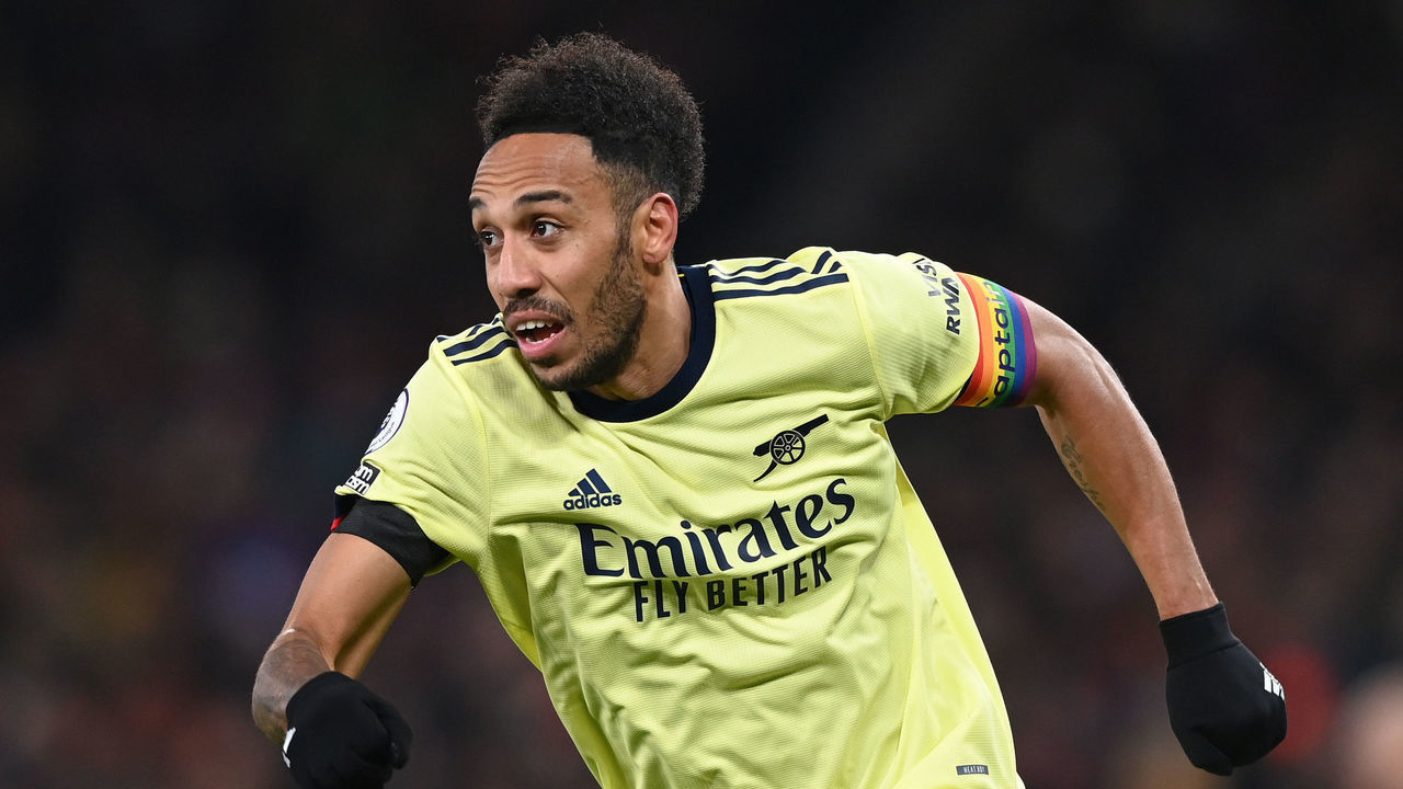 MANCHESTER, ENGLAND - DECEMBER 02: Pierre-Emerick Aubameyang of Arsenal wears an armband to show support for the Rainbow Laces campaign during the Premier League match between Manchester United and Arsenal at Old Trafford on December 02, 2021 in Manchester, England.