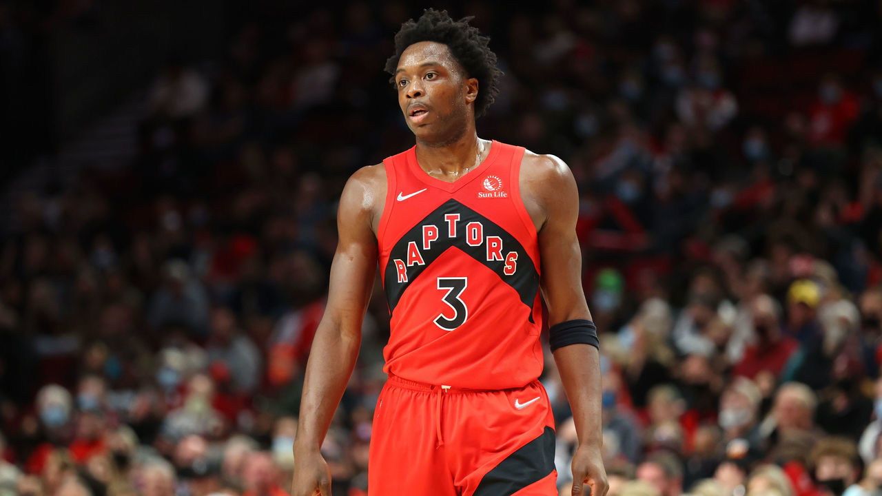 PORTLAND, OREGON - NOVEMBER 15: OG Anunoby #3 of the Toronto Raptors reacts against the Portland Trail Blazers during the second quarter at Moda Center on November 15, 2021 in Portland, Oregon.