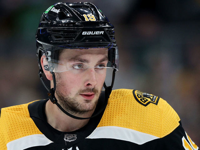 BOSTON, MASSACHUSETTS - OCTOBER 02: Zach Senyshyn #19 of the Boston Bruins looks on during the third period of the preseason game against the New York Rangers at TD Garden on October 02, 2021 in Boston, Massachusetts.