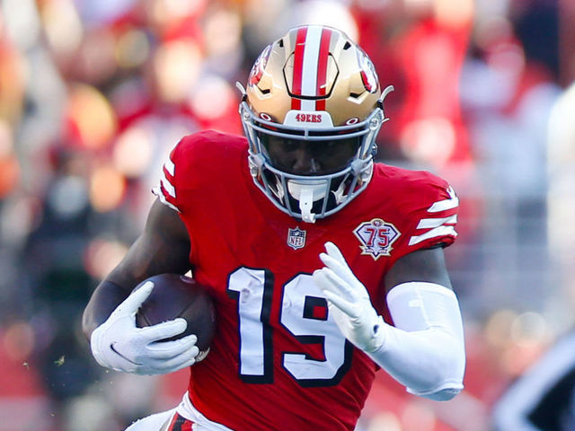 SANTA CLARA, CA - DECEMBER 19: Deebo Samuel #19 of the San Francisco 49ers rushes during the game against the Atlanta Falcons at Levi's Stadium on December 19, 2021 in Santa Clara, California. The 49ers defeated the Falcons 31-13.
