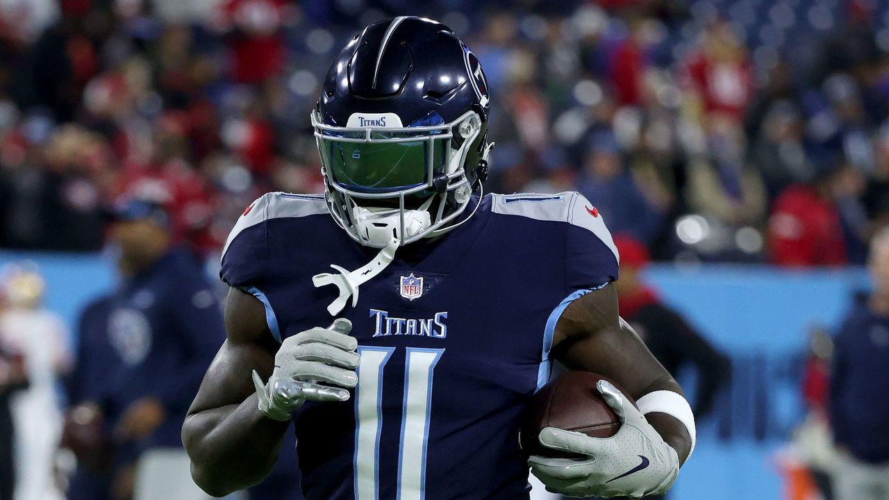 NASHVILLE, TENNESSEE - DECEMBER 23: A.J. Brown #11 of the Tennessee Titans warms up before the game against the San Francisco 49ers at Nissan Stadium on December 23, 2021 in Nashville, Tennessee.