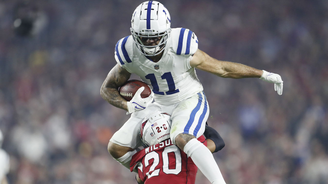 Cardinals try to clinch playoff spot against surging Colts