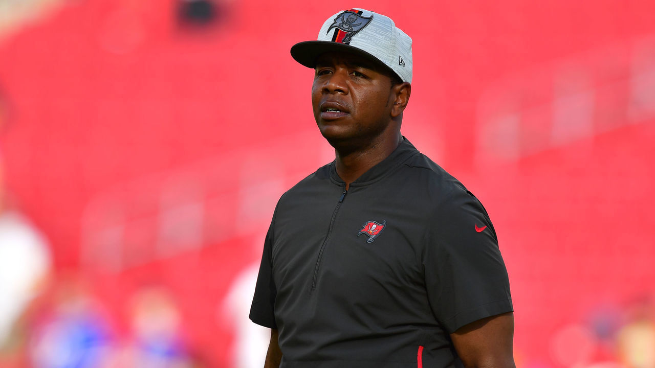 TAMPA, FLORIDA - DECEMBER 12: Offensive coordinator Byron Leftwich of the Tampa Bay Buccaneers looks on prior to the game against the Buffalo Bills at Raymond James Stadium on December 12, 2021 in Tampa, Florida.