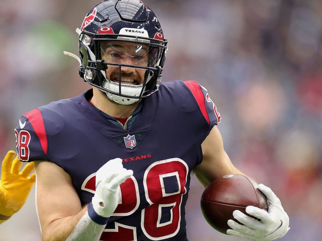 Photos: Chargers at Texans In-Game