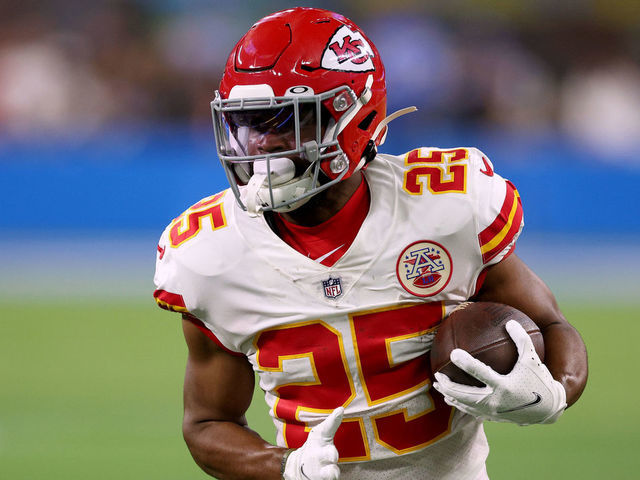 Kansas City Chiefs: Clyde Edwards-Helaire won't play against the Steelers