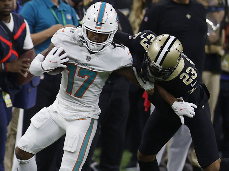 Monday Night Football Betting: Can Ian Book End the Dolphins' Win Streak in  His NFL Debut?