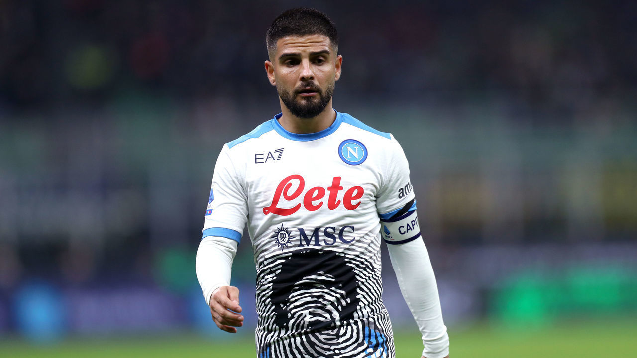 STADIO GIUSEPPE MEAZZA, MILANO, ITALY - 2021/11/21: Lorenzo Insigne of Ssc Napoli looks on during the Serie A match between Fc Internazionale and Ssc Napoli. Fc Internazionale wins 3-2 over Ssc Napoli.