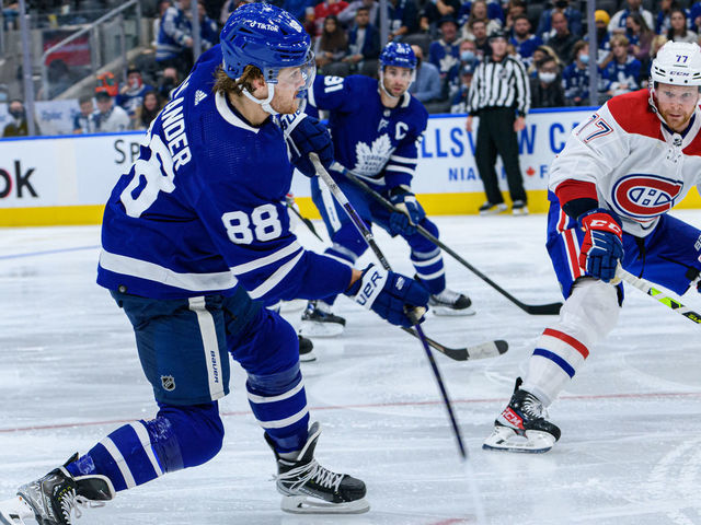 TORONTO, ON - OCTOBER 13: Toronto Maple Leafs Right Wing William Nylander (88) shoots the puck to score a goal during the third period of the NHL regular season game between the Montreal Canadiens and the Toronto Maple Leafs on October 13, 2021, at Scotiabank Arena in Toronto, ON, Canada.
