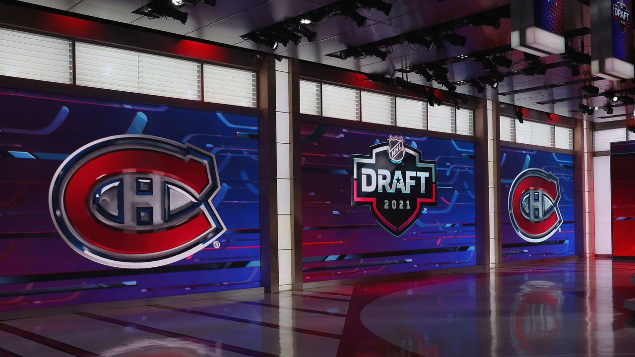 SECAUCUS, NEW JERSEY - JULY 23: With the 31st pick in the 2021 NHL Entry Draft, the Montreal Canadiens select Logan Mailloux during the first round of the 2021 NHL Entry Draft at the NHL Network studios on July 23, 2021 in Secaucus, New Jersey.