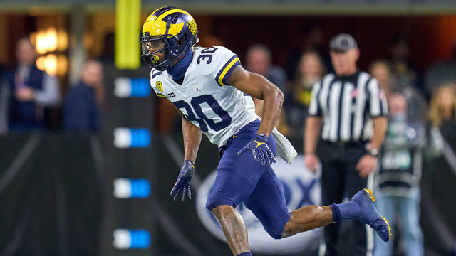 INDIANAPOLIS, IN - DECEMBER 04: Michigan Wolverines defensive back Daxton Hill (30) runs in motion during the Big Ten Championship Game between the Iowa Hawkeyes and the Michigan Wolverines on December 04, 2021, at Lucas Oil Stadium, in Indianapolis, IL.