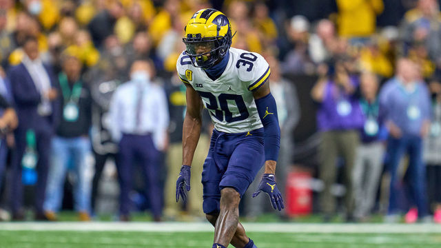 INDIANAPOLIS, IN - DECEMBER 04: Michigan Wolverines defensive back Daxton Hill (30) runs in motion during the Big Ten Championship Game between the Iowa Hawkeyes and the Michigan Wolverines on December 04, 2021, at Lucas Oil Stadium, in Indianapolis, IL.