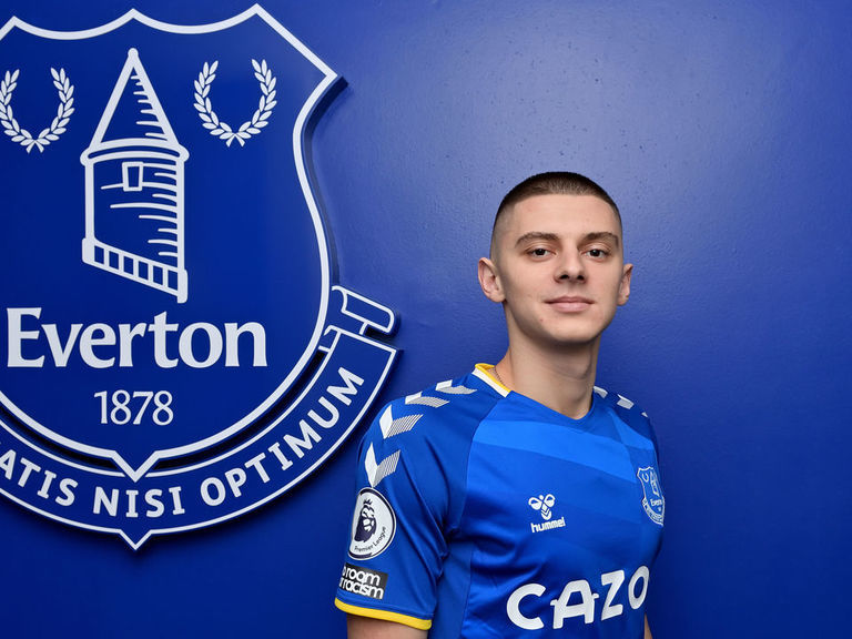 Everton Sign Ukrainian Left-back Mykolenko For Reported £18M | TheScore.com