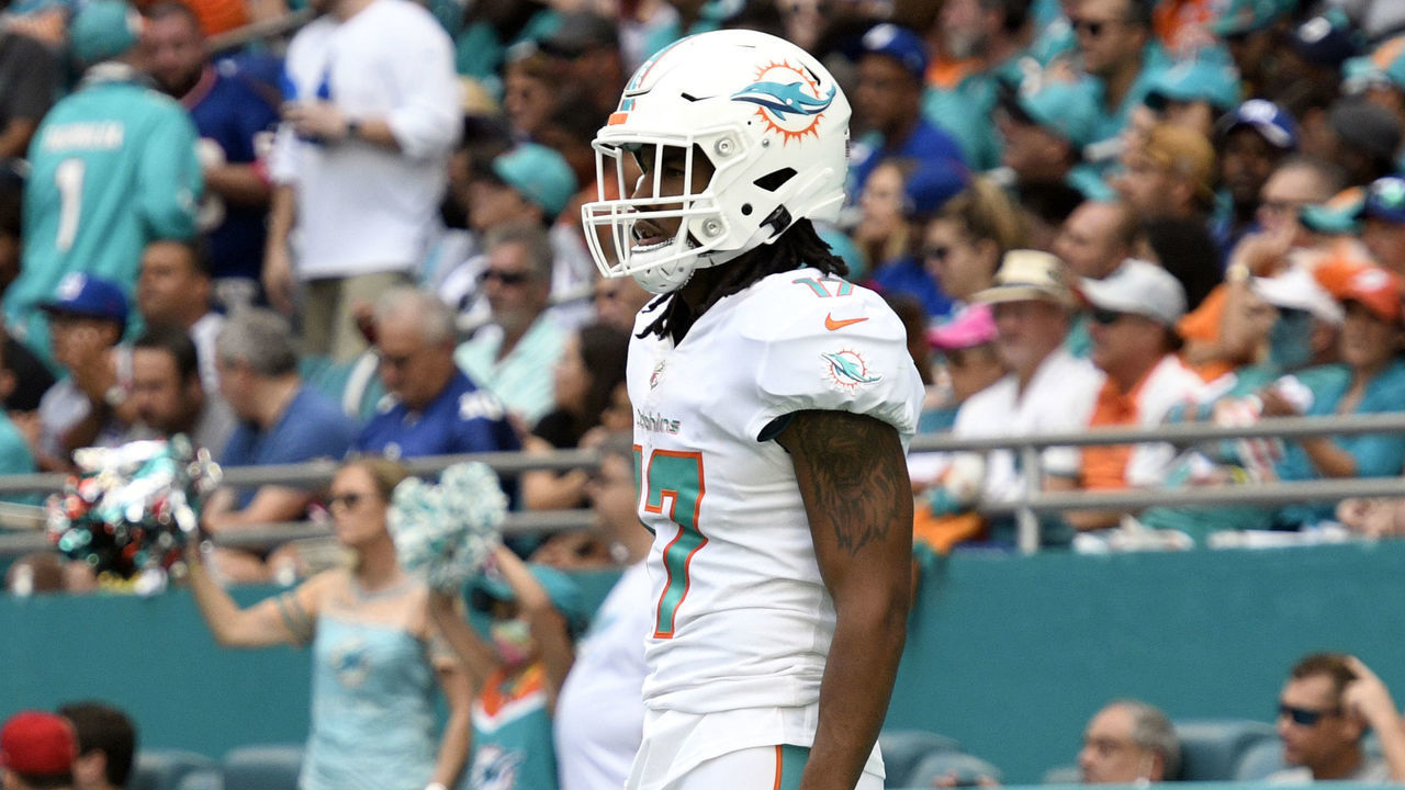 MIAMI GARDENS, FL - DECEMBER 05: Miami Dolphins Wide Receiver Jaylen Waddle (17) awaits a kickoff during the NFL football game between the New York Giants and the Miami Dolphins on December 5, 2021, at Hard Rock Stadium in Miami Gardens, Florida.