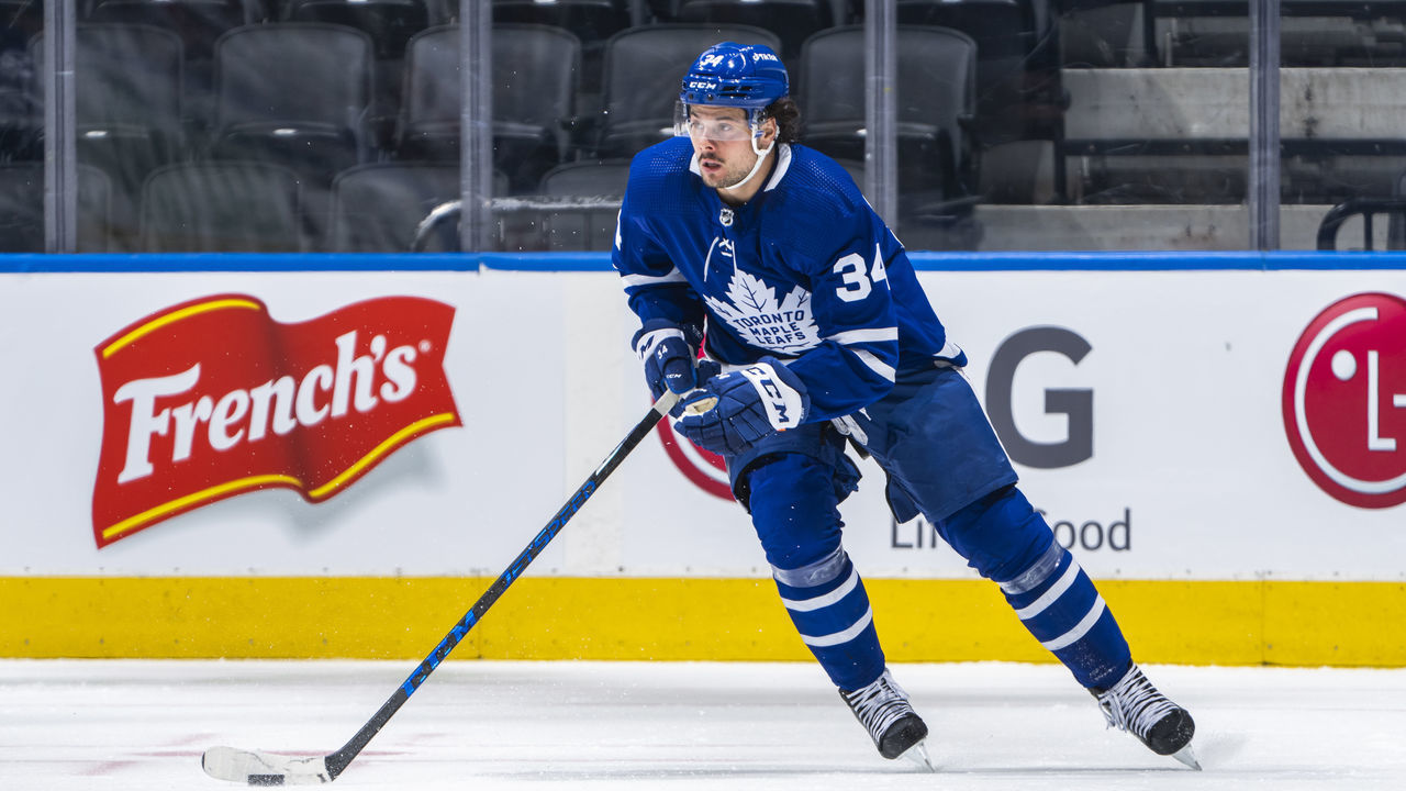 TORONTO, ON - JANUARY 1: Auston Matthews #34 of the Toronto Maple Leafs skates against the Ottawa Senators during the first period at the Scotiabank Arena on January 1, 2022 in Toronto, Ontario, Canada.