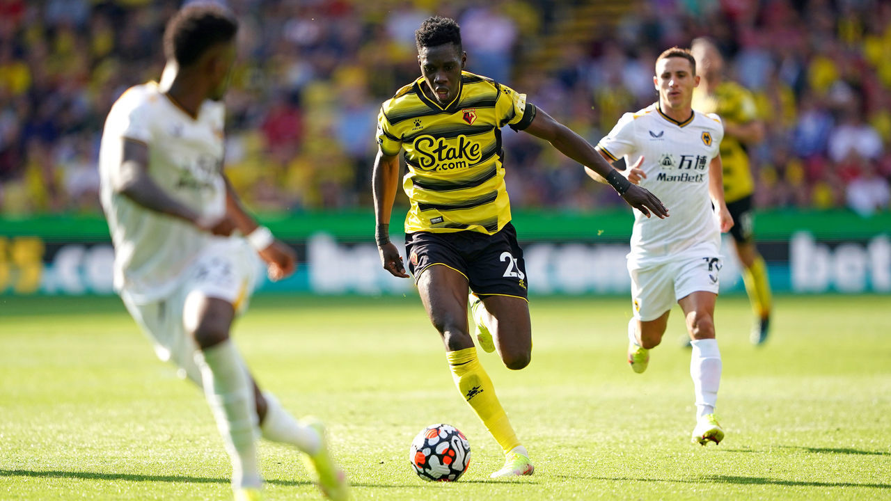 Watford's Ismaila Sarr (centre) in action during the Premier League match at Vicarage Road, Watford. Picture date: Saturday September 11, 2021.