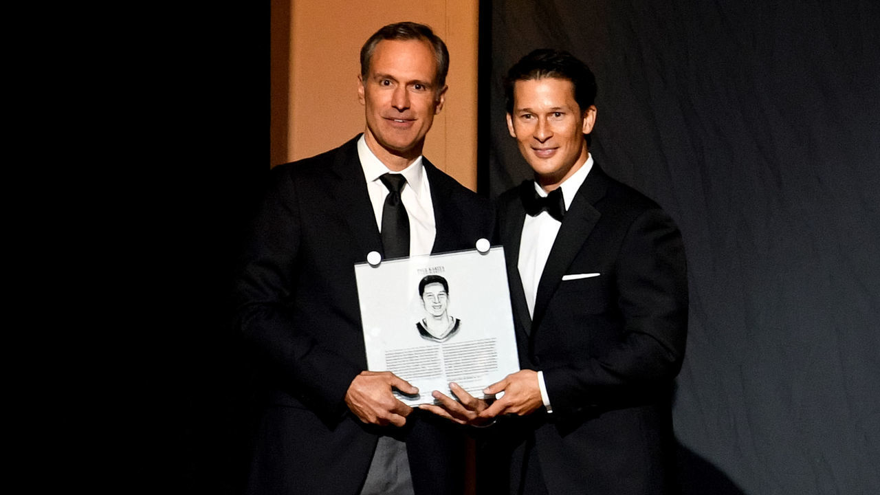 TORONTO, ON - NOVEMBER 13: Scott Niedermayer presents Paul Kariya with his Hockey Hall of Fame plaque during the 2017 Hockey Hall of Fame induction ceremony at Brookfield Place on November 13, 2016 in Toronto, ON, Canada. (Photograph by Julian Avram/Icon Sportswire via Getty Images)