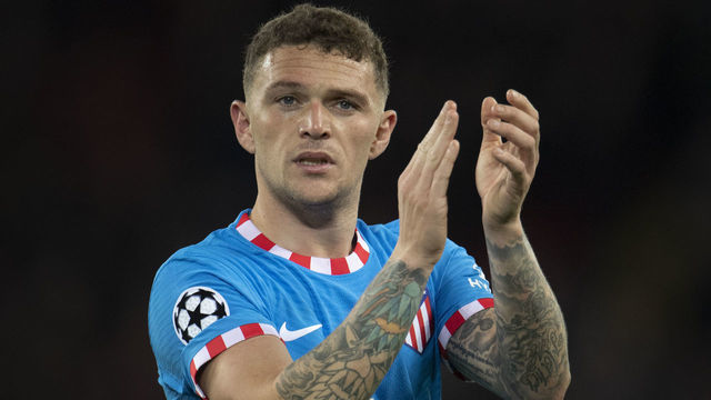 LIVERPOOL, ENGLAND - NOVEMBER 03: Kieran Trippier of Atletico Madrid applauds the fans after the UEFA Champions League group B match between Liverpool FC and Atletico Madrid at Anfield on November 3, 2021 in Liverpool, United Kingdom.