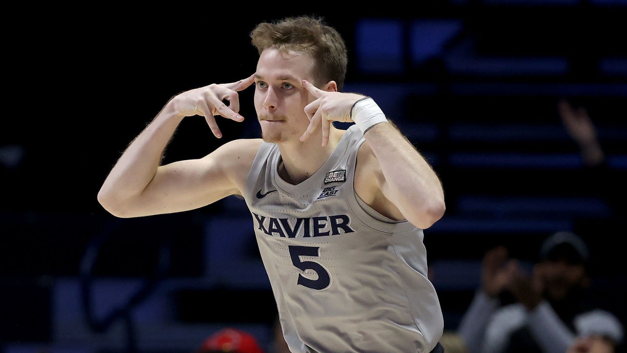 Kunkel scores 25 to boost No. 22 Xavier by Butler theScore