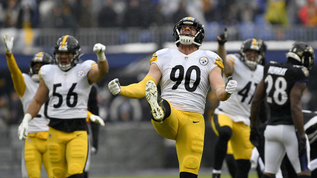 BALTIMORE, MD - JANUARY 09: Pittsburgh linebacker T.J. Watt (90) celebrates after a first quarter sack during the Pittsburgh Steelers versus Baltimore Ravens National Football League game at M&T Bank Stadium on January 9, 2022 in Baltimore, MD.