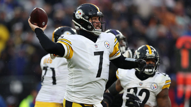 BALTIMORE, MARYLAND - JANUARY 09: Ben Roethlisberger #7 of the Pittsburgh Steelers throws the ball during the fourth quarter in the game against the Baltimore Ravens at M&T Bank Stadium on January 09, 2022 in Baltimore, Maryland.