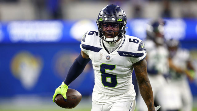 INGLEWOOD, CALIFORNIA - DECEMBER 21: Quandre Diggs #6 of the Seattle Seahawks reacts after intercepting a pass during the first half of a game against the Los Angeles Rams at SoFi Stadium on December 21, 2021 in Inglewood, California.