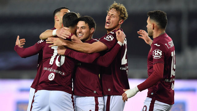 TURIN, ITALY - JANUARY 10: Josip Brekalo of Torino FC celebrates a goal with team mates during the Serie A match between Torino FC v ACF Fiorentina at Stadio Olimpico di Torino on January 10, 2022 in Turin, Italy.