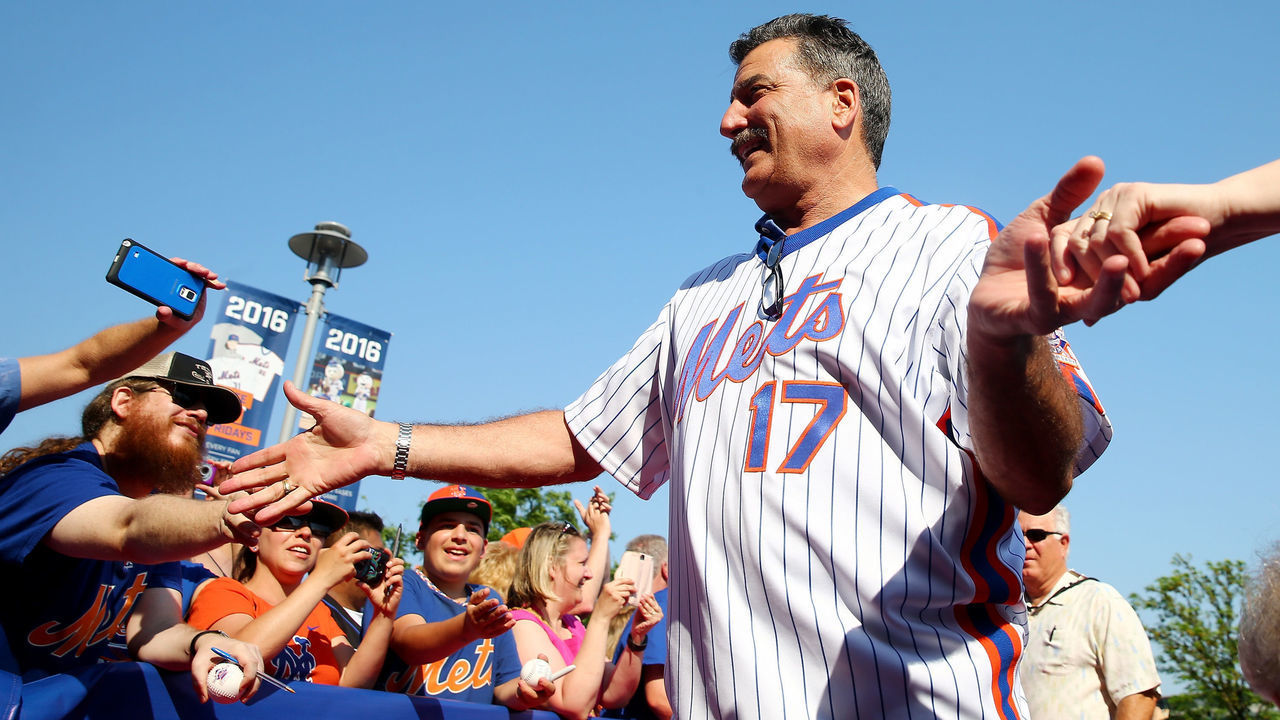 NEW YORK, NY - MAY 28: Keith Hernandez #17 of the 1986 New York Mets greets the fans as he walks the red carpet before the game between the New York Mets and the Los Angeles Dodgers at Citi Field on May 28, 2016 in the Flushing neighborhood of the Queens borough of New York City. The New York Mets are honoring the 30th anniversary of the 1986 championship season.